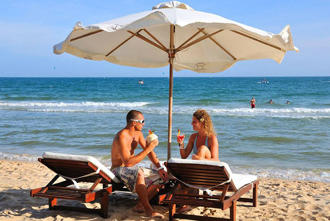 Binh Thuan has to strongly check and control the pandemic Covid-19 in the new development